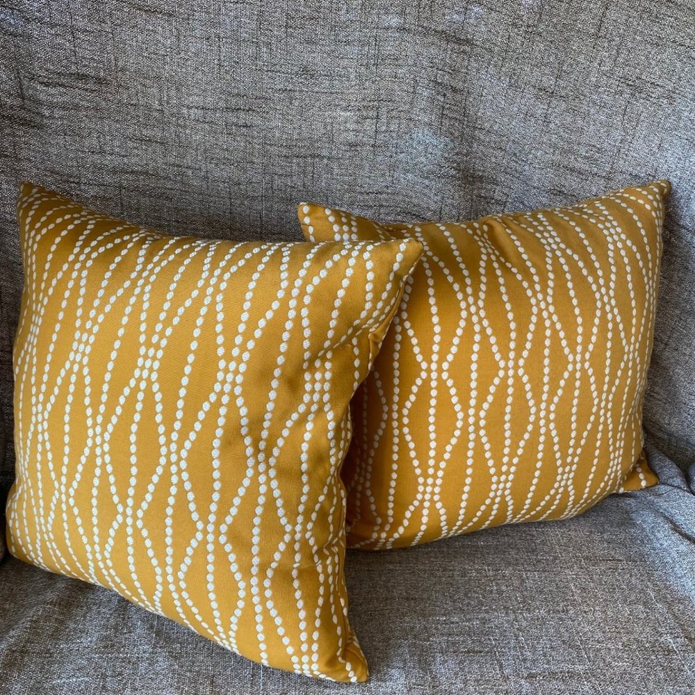 Dotted vertical patterned toss pillow in Upholstery weight fabric